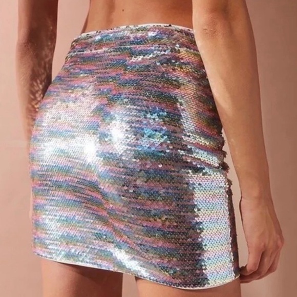 Urban Outfitters UO Rainbow Sequin Mini Skirt Size M - Picture 2 of 10